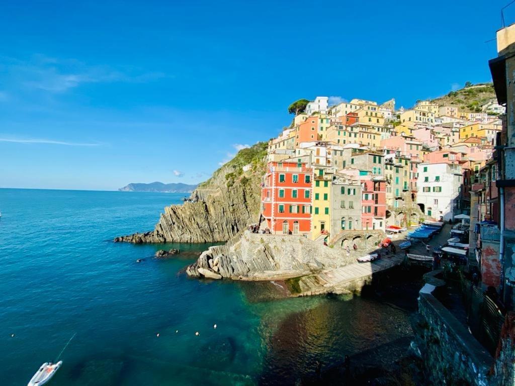 Al Castello 1 Hotell Riomaggiore Exteriör bild